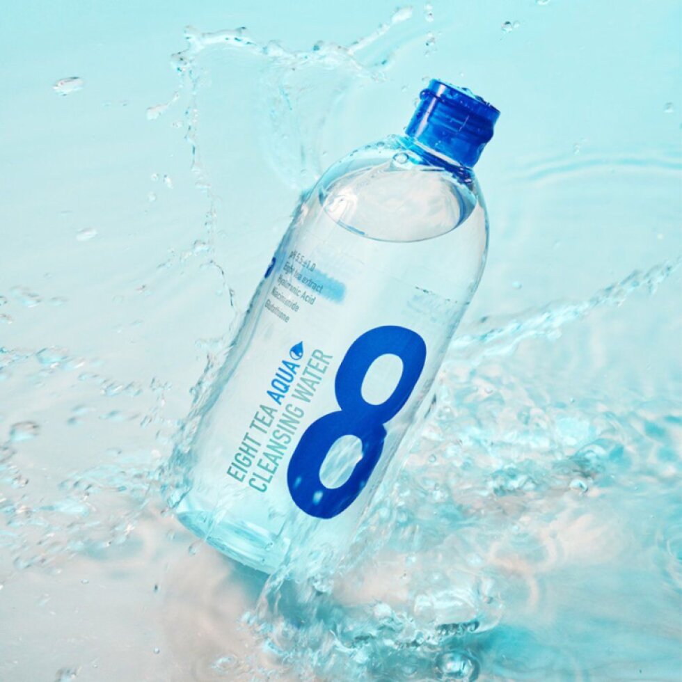 B.O.M. - Eight Tea Aqua Cleansing Water - Hydratační čisticí pleťová voda - 500 ml