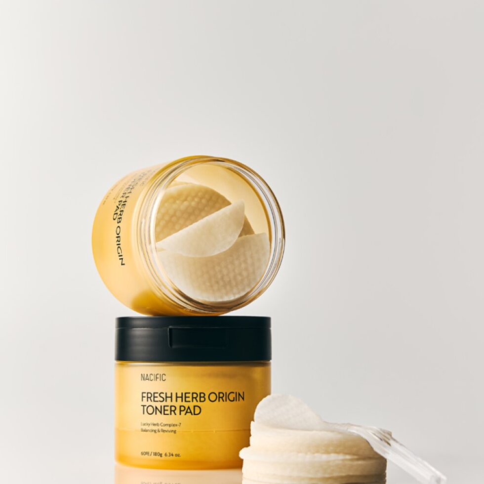 NACIFIC - Fresh Herb Origin Toner Pad - Bylinné tonerové pleťové tamponky -180 ml