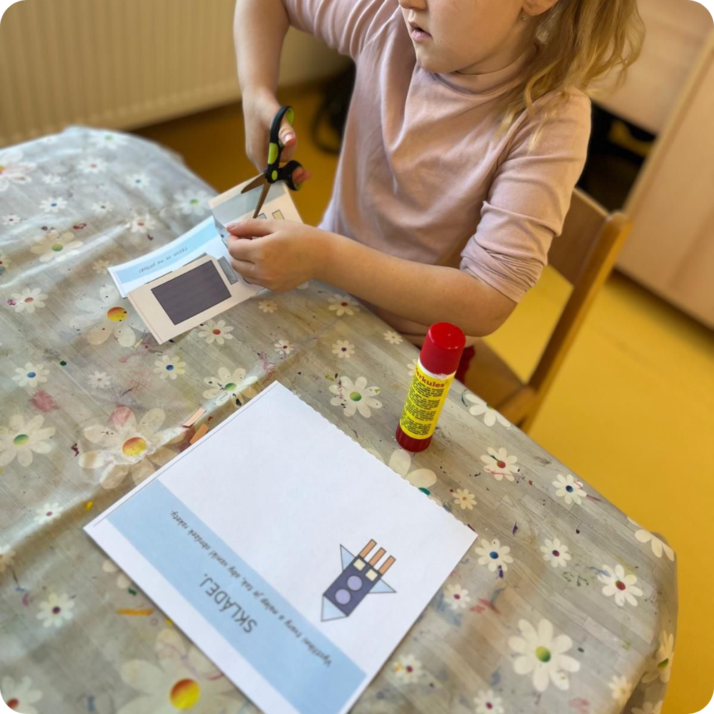 Pracáček – Sešit aktivit pro malé objevitele (3–5 let)