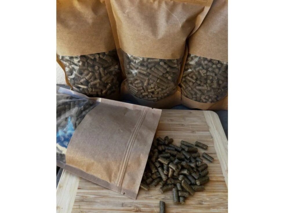 Senné bezobilné granule pro králíky a hlodavce. 1kg