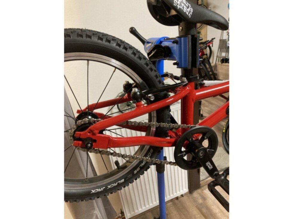Dětské kolo KUbikes 16S Superlight, červené, 5,45 Kg