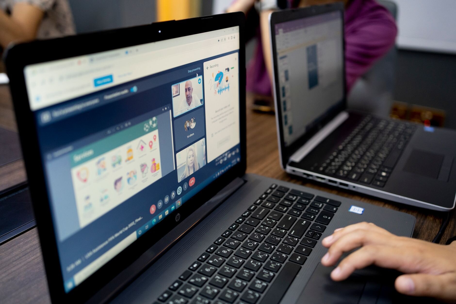 Záznam webináře: Jak s AI rychleji tvořit obsah pro e-shop, který pomáhá prodávat
