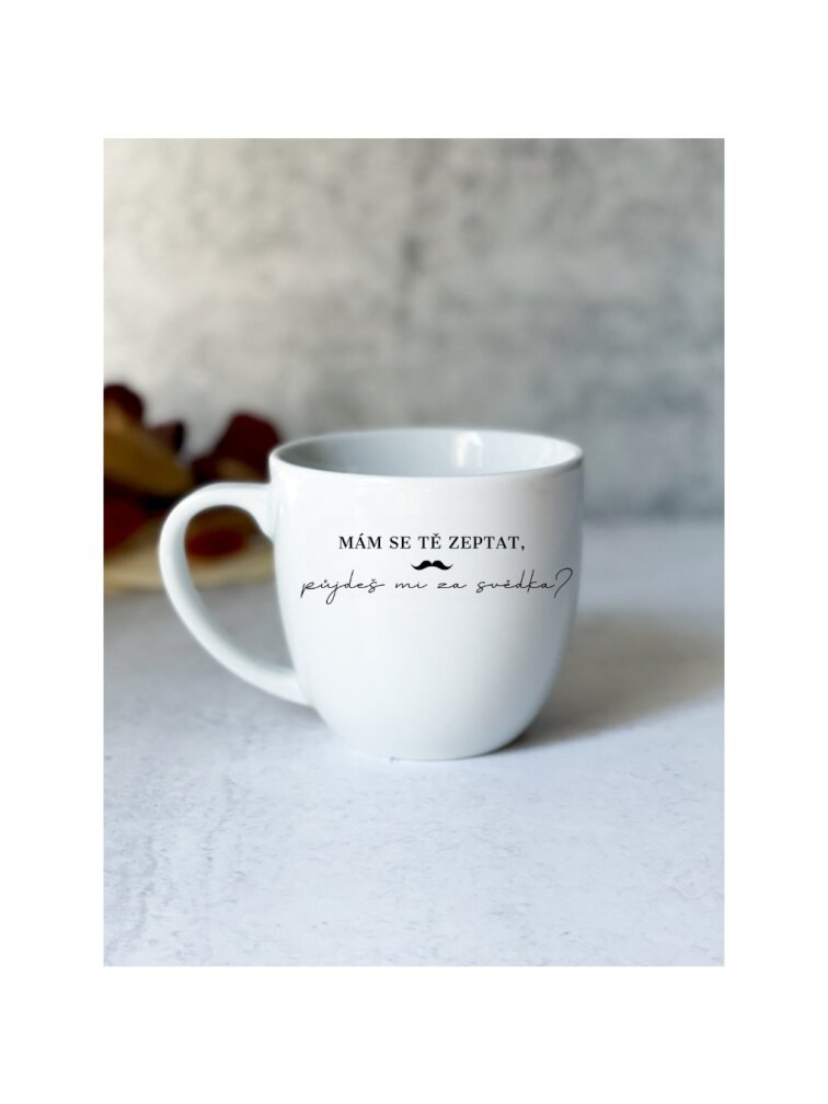 Porcelánový hrnek: Dárek pro svědka s českým designem