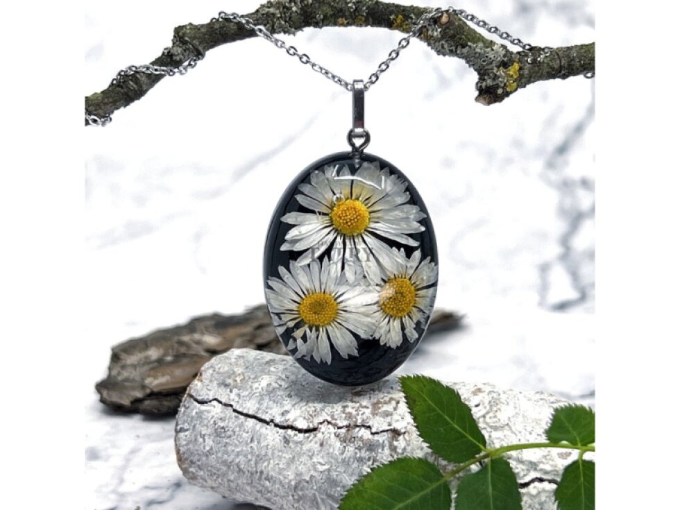 NÁHRDELNÍK SEDMOKRÁSKA OVÁL XL