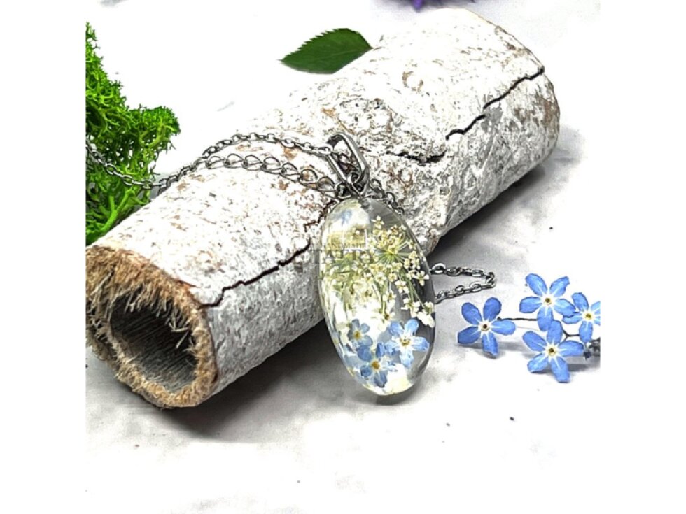 NÁHRDELNÍK NEZÁBUDKA A ČIPKA KRÁĽOVNY ANNY OVÁL M