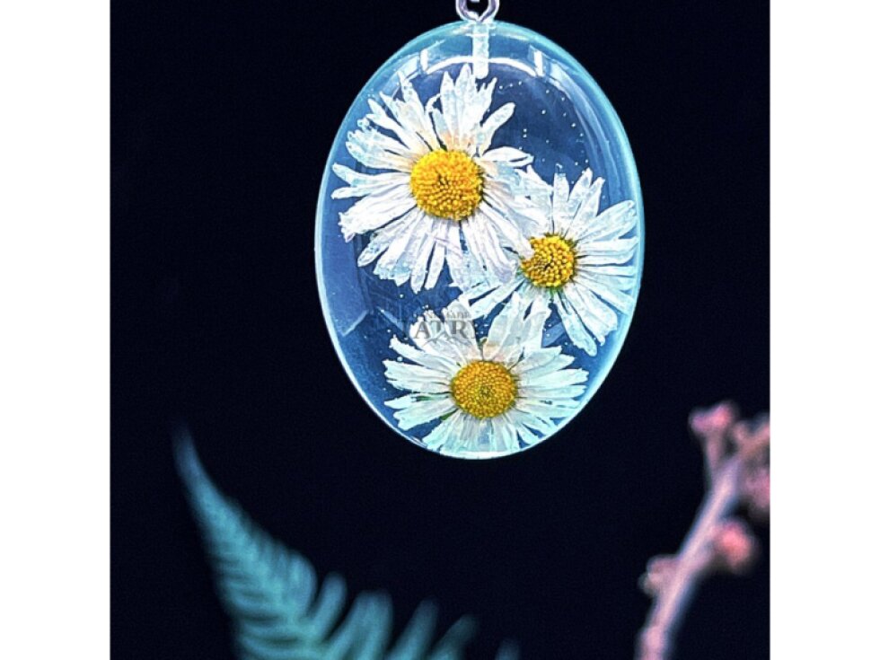 NÁHRDELNÍK SEDMOKRÁSKA OVÁL XL