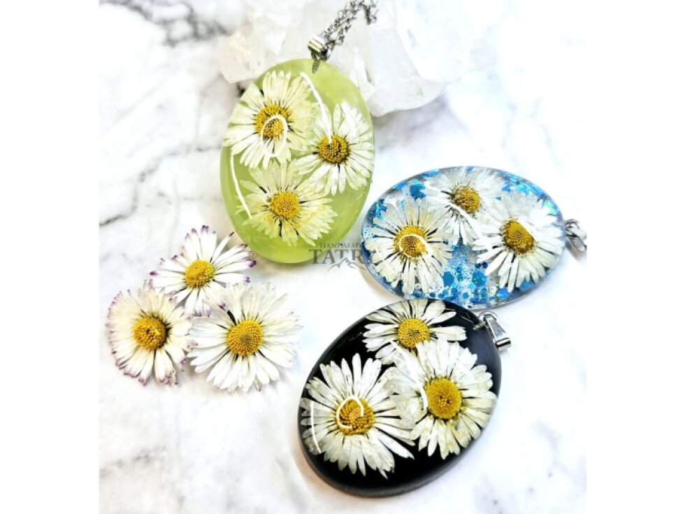 NÁHRDELNÍK SEDMOKRÁSKA OVÁL XL