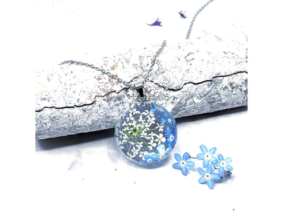 NÁHRDELNÍK NEZÁBUDKA A ČIPKA KRÁĽOVNY ANNY OVÁL M