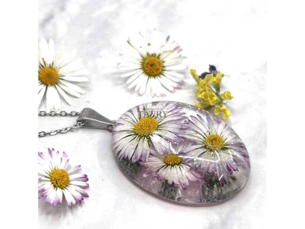 NÁHRDELNÍK SEDMOKRÁSKA OVÁL XL