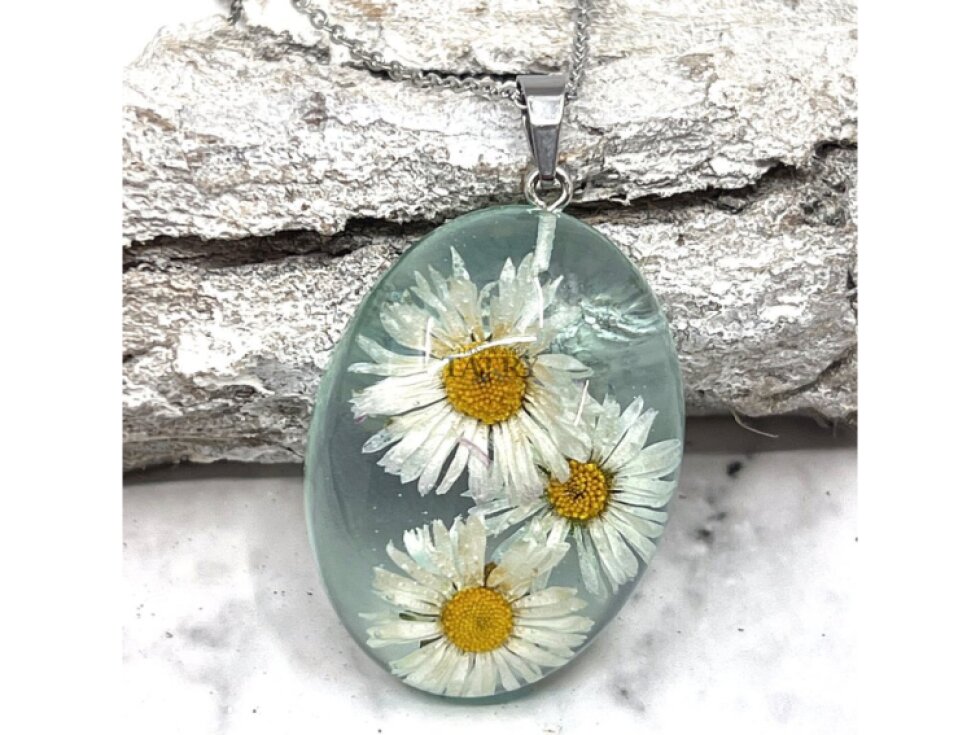 NÁHRDELNÍK SEDMOKRÁSKA OVÁL XL