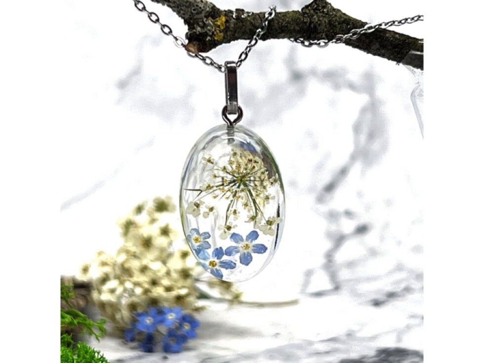 NÁHRDELNÍK NEZÁBUDKA A ČIPKA KRÁĽOVNY ANNY OVÁL M