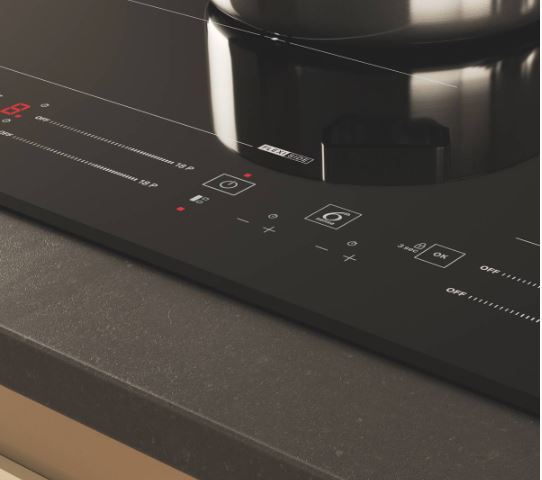 Whirlpool WTX8015DCF – indukční varná deska 80 cm s HeatControl, Flexi zónou a CleanProtect