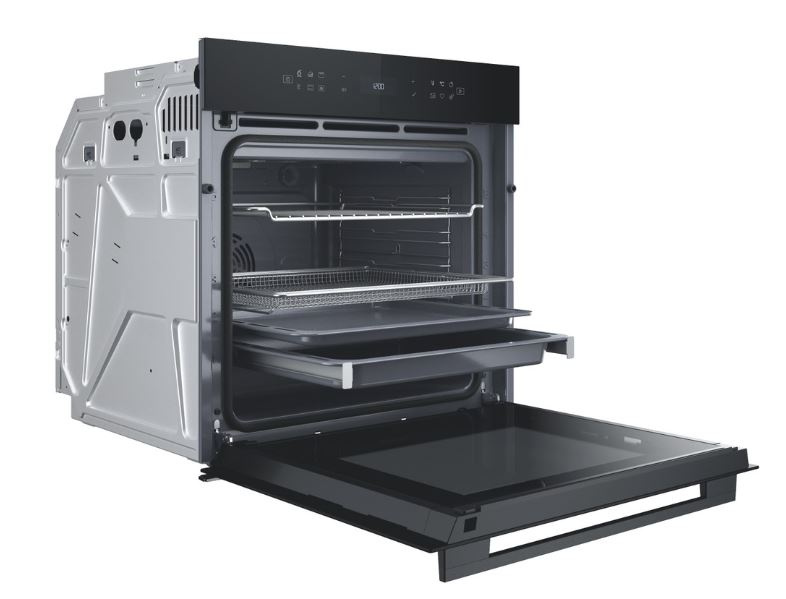 Whirlpool WOI78PT1SBAC vestavná elektrická trouba s technologií 6. SMYSL, AirFry a pyrolýzou