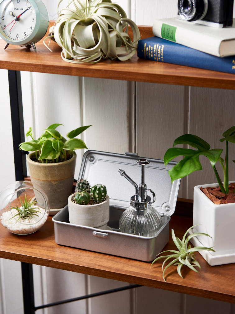 Toyo Steel Box: minimalistický úložný objekt pro interiér, pracovní stůl i everyday carry