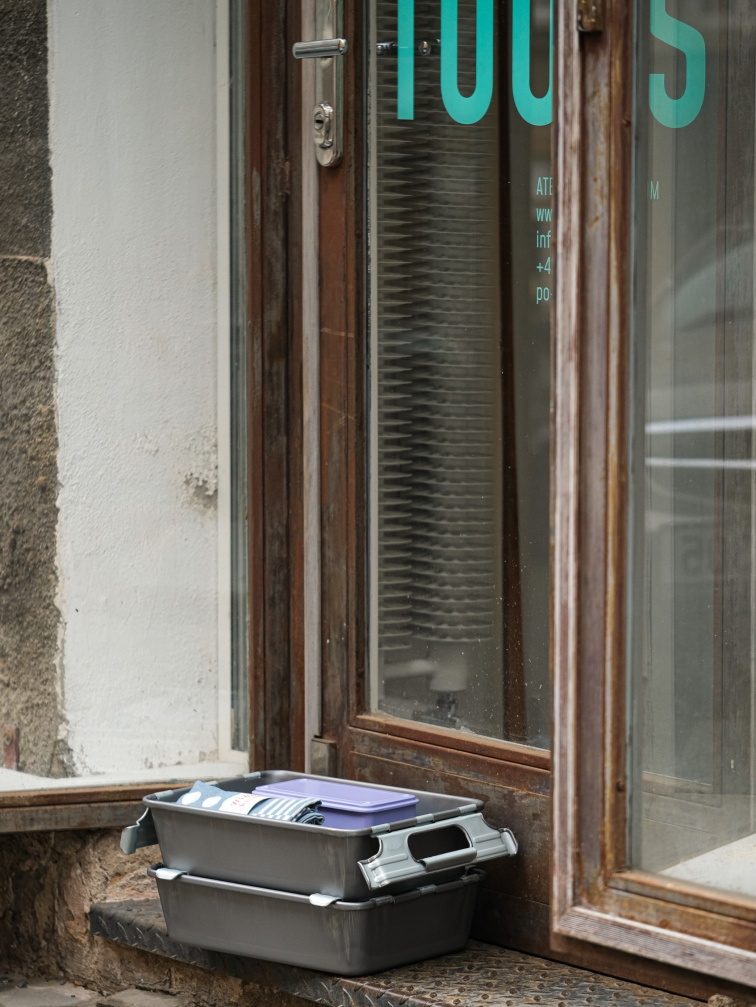 Toyo Steel Box: minimalistický úložný objekt pro interiér, pracovní stůl i everyday carry