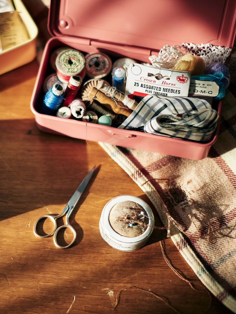 Toyo Steel Box: minimalistický úložný objekt pro interiér, pracovní stůl i everyday carry