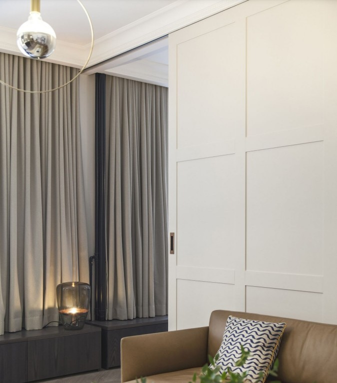 Flexibilná stropná lišta SX163F SQUARE ORAC