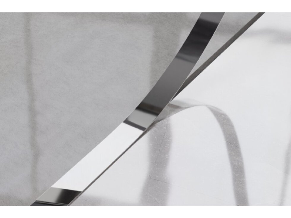 Kovová dekoračná lišta plochá strieborná lesklá 270cm