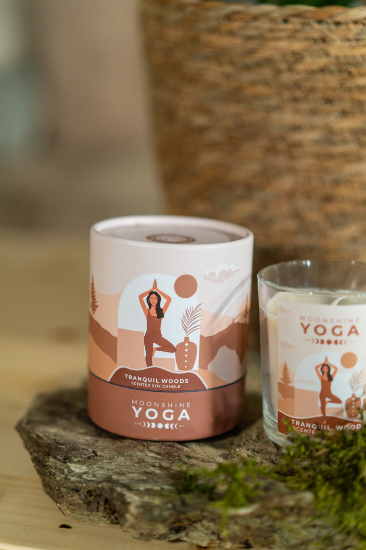 Sójová sviečka Moonshine Yoga Tranquil Woods