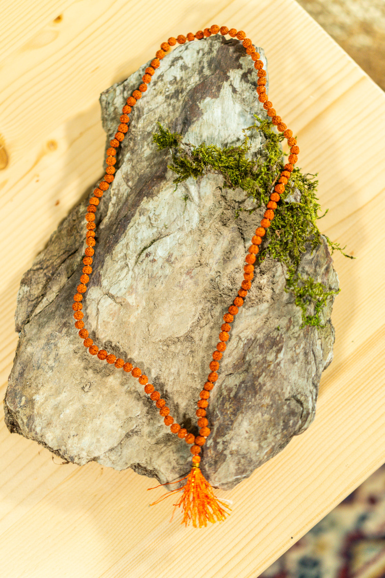 Mala meditačná pomôcka Rudraksha
