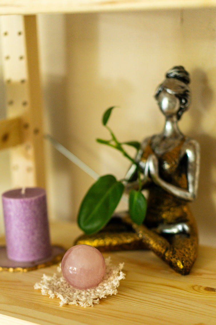 Feng Shui guľa z ruženínu