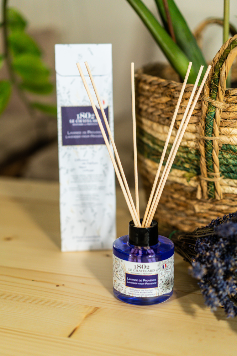 Aróma s ratanovými tyčinkami | Levanduľa