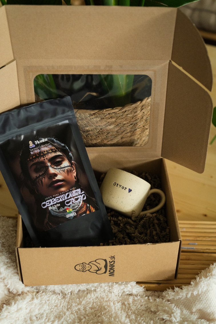 Rituálný set Otvor ♡ – šálka & ceremoniálne kakao