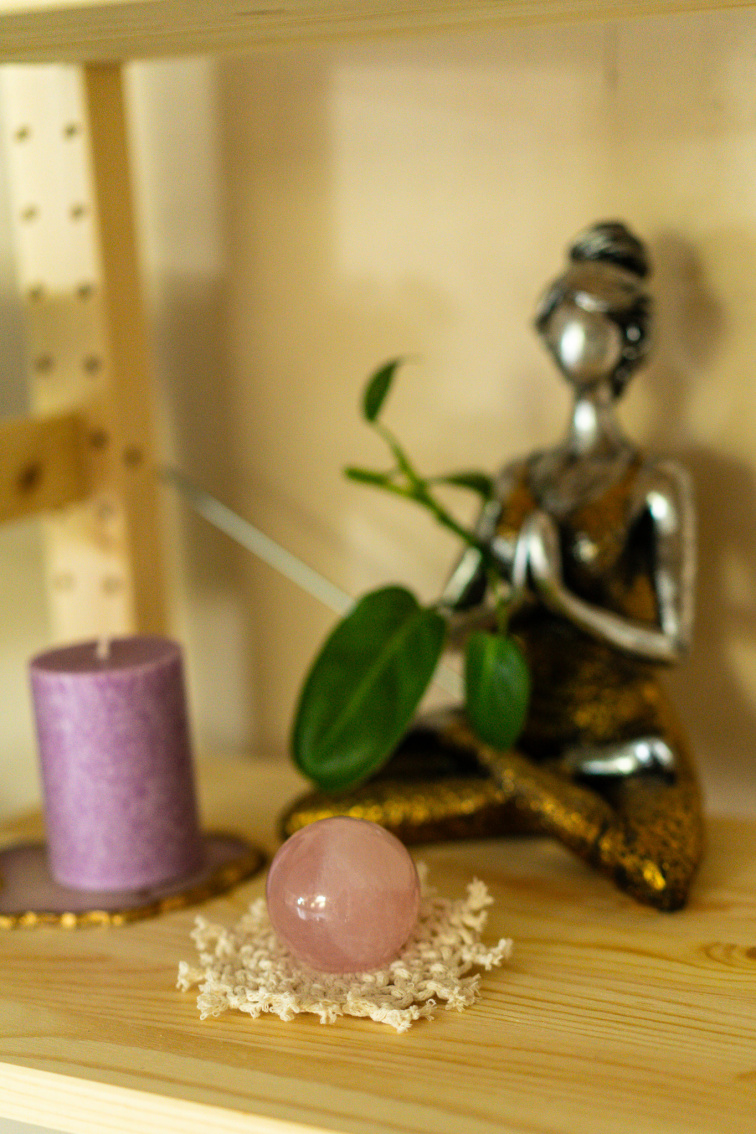 Feng Shui guľa z ruženínu