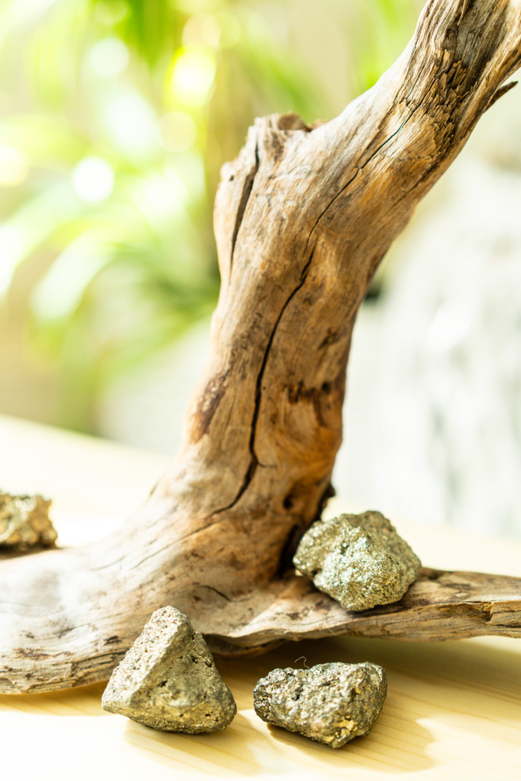 Pyrit – Kameň sily & uzemnenia