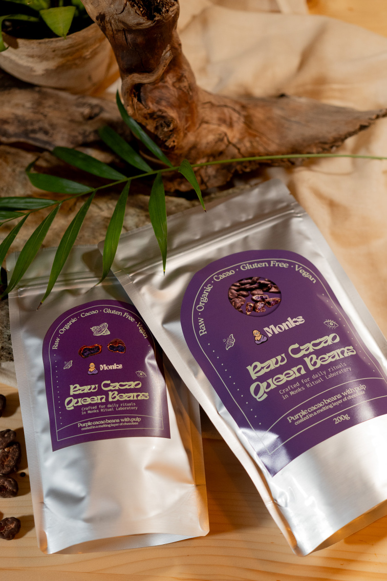 Raw Cacao Queen Beans