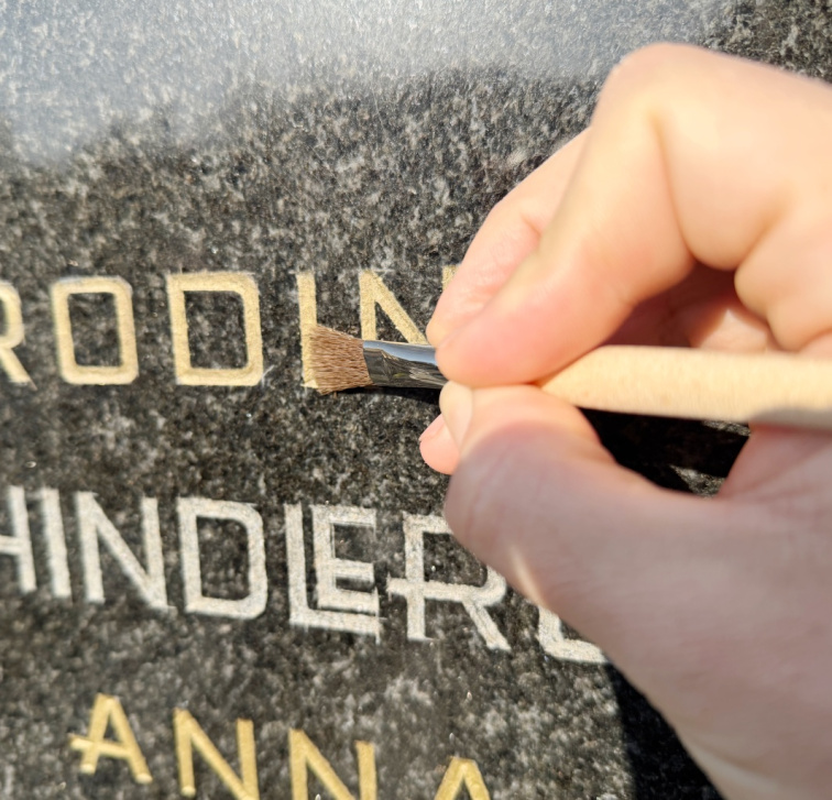 Fix pro obnovu písma v kameni – kompletní sada na opravu nápisů