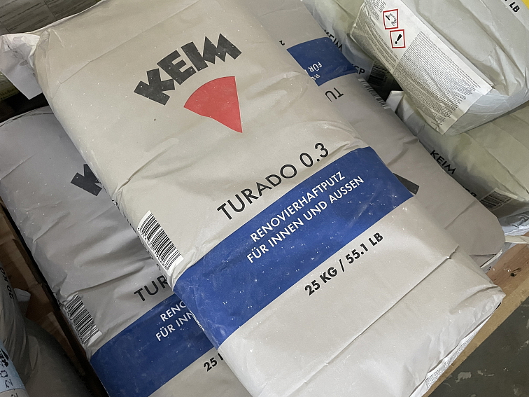 KEIM Turado 0.3, jemná vnitřní i venkovní omítka