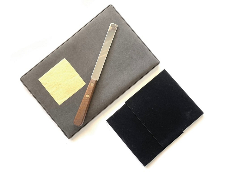 Pozlacovačský polštářek s odnímatelnou clonou proti větru, italský