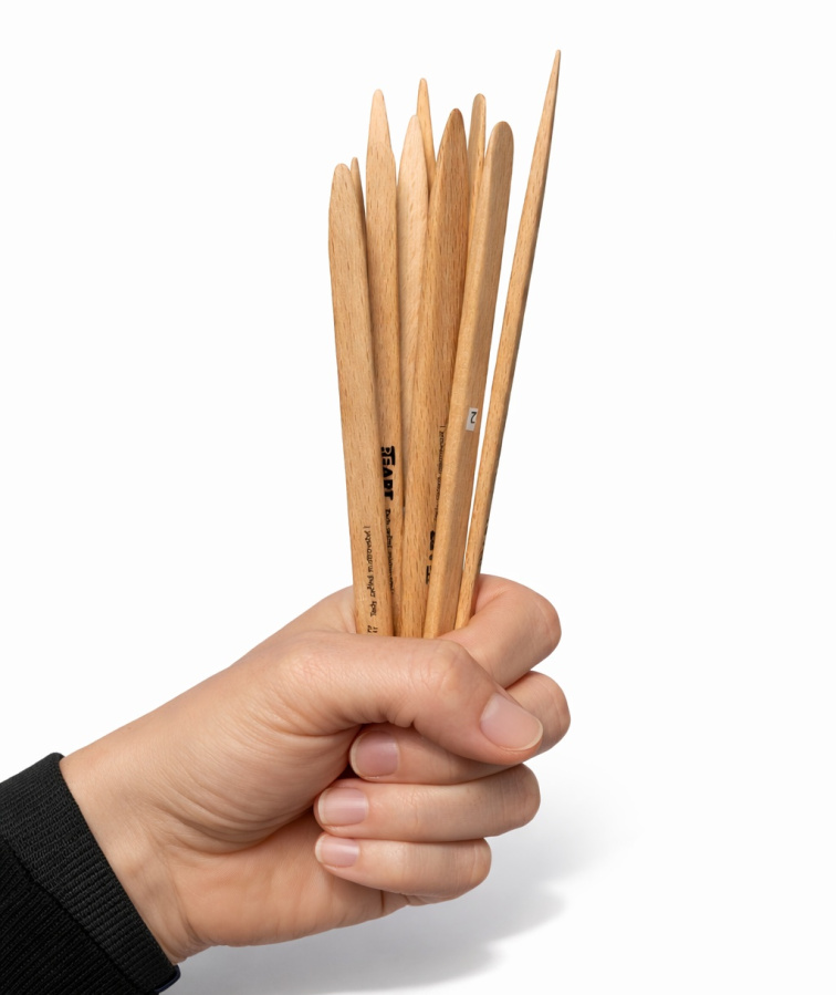 Ručně vyráběná plochá modelovací špachtle z bukového dřeva