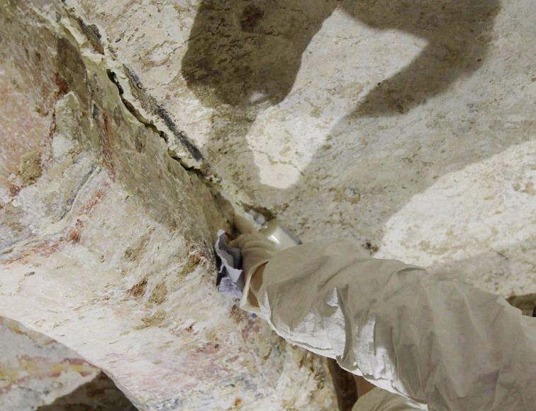 LEDAN TC1 Plus - injektážní malta pro zpevnění omítek, kleneb, zdiva a kamene