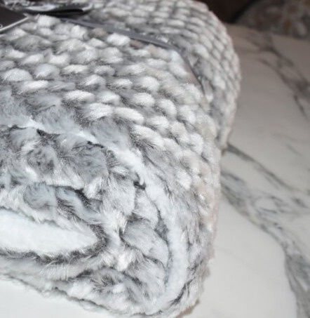 Pléd Cube Grey, šedý, 130x160 cm