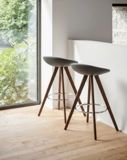 Barová židle Palm Wood, dřevo, variabilní potah, v.67 cm, CS1811-MTO