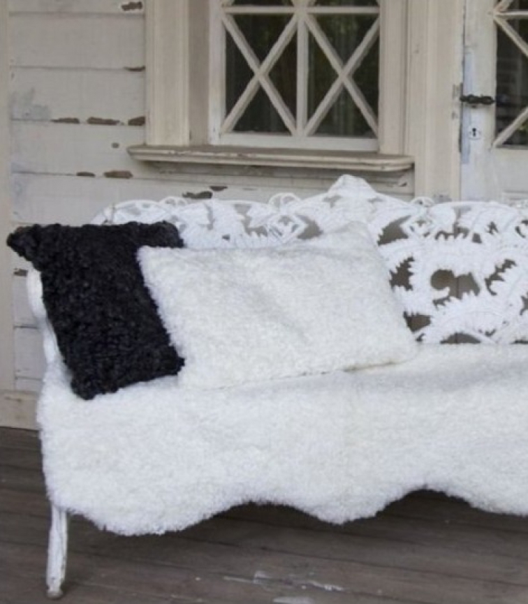 Kudrnatá australská kožešina Curly White, bílá, 95x60 cm