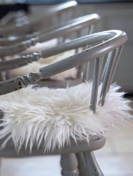 Kožešina na židli Gently, bílá, O34 cm