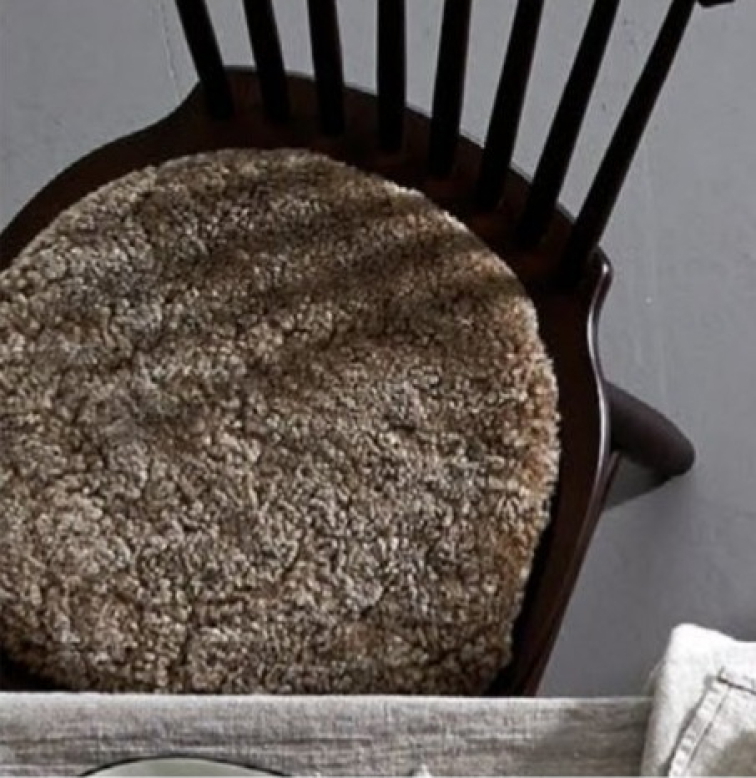 Kožešina na židli Curly Lt.Brown, světle hnědá, O34 cm