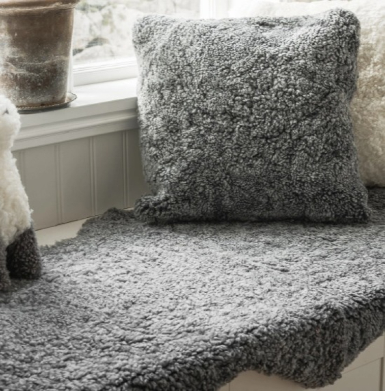 Kudrnatá australská kožešina Curly Natural Grey, přírodní šedá, 180x60 cm