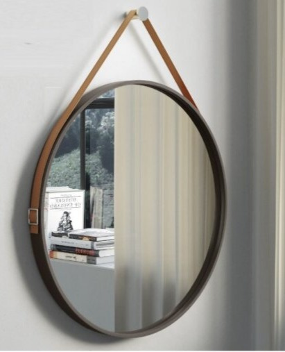 Kulaté zrcadlo Astra, detail pravé kůže