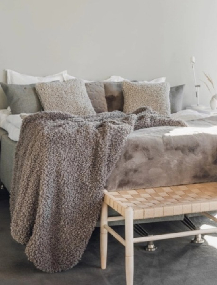 Polštář tibetská kožešina Shansi, šedá Degradé - 60x40 cm