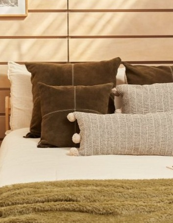 Povlak na polštář Hamza, olivově zelená kůže, 60x30 cm