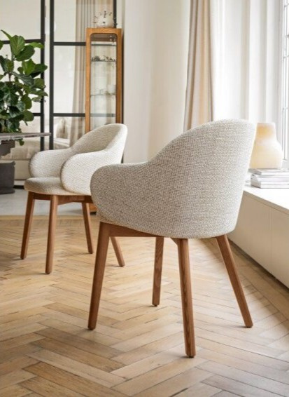 Polokřeslo Holly Fab, dřevo, variabilní potah, CS2206-MTO