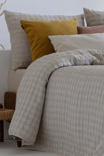 Přehoz na postel Minsi Lino 250x265 cm, žakárový