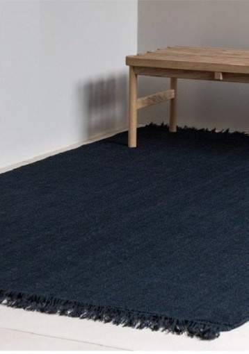 Hustý koberec Une Navy, modrý