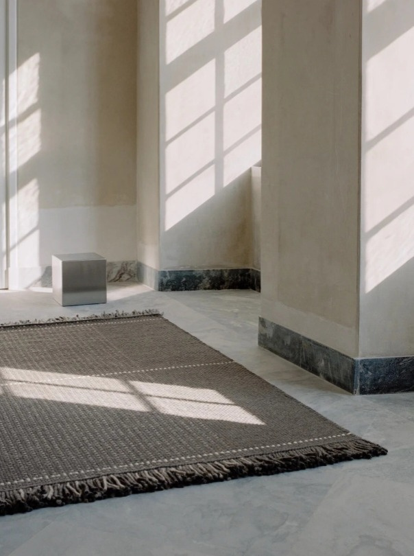 Vlněný koberec Awakened Mind Grey, šedý, vlna