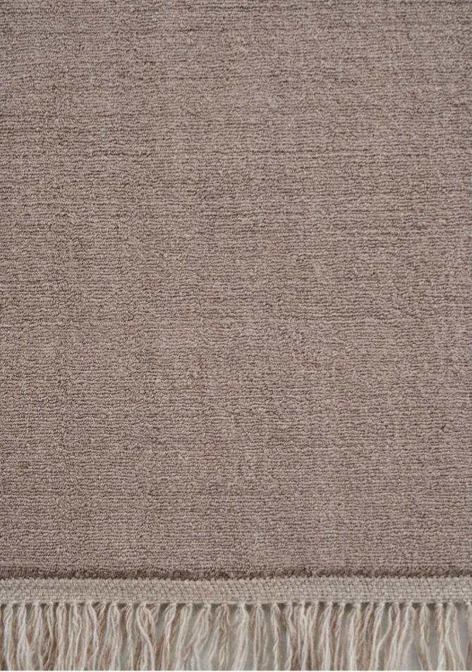 Hustý koberec Une Sand, pískový