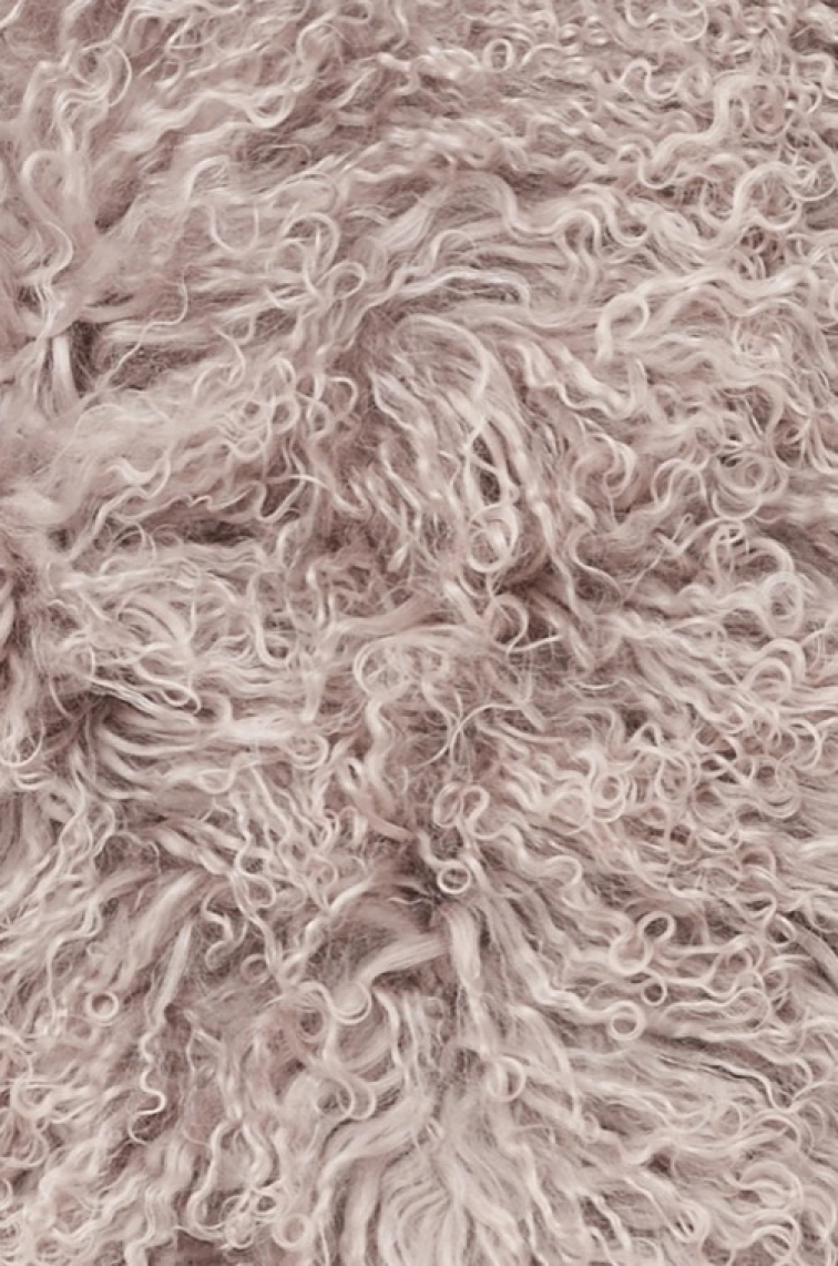 Tibetská kožešina Pale Pink, 95x55 cm